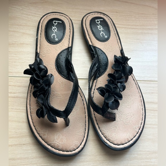 Women’s  BORN BOC Floral Thong Sandals - Picture 2 of 6